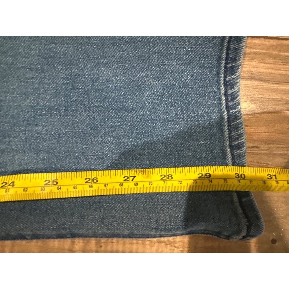 Old Navy Womens Mid-Rise Kicker Bootcut Jeans Size 14 Soft Stretch Preppy Comfy - Picture 6 of 8